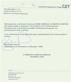 Faixa de pedestre na Rua Padre Carvalho