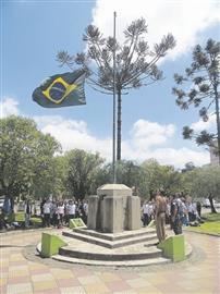 Volta da Bandeira à Praça da Bandeira 